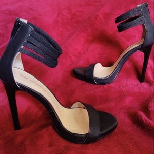 Black Sandal Stiletto Heels Shoe Republic LA Size 6.5 Heel zipper